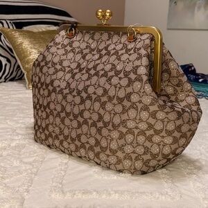 Coach crystal Jacquard Kisslock bag